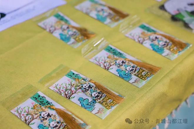 都江堰太火爆NPC白娘子被求合影到宕机凯发app网站顶流实锤！这个五一青城山(图29)